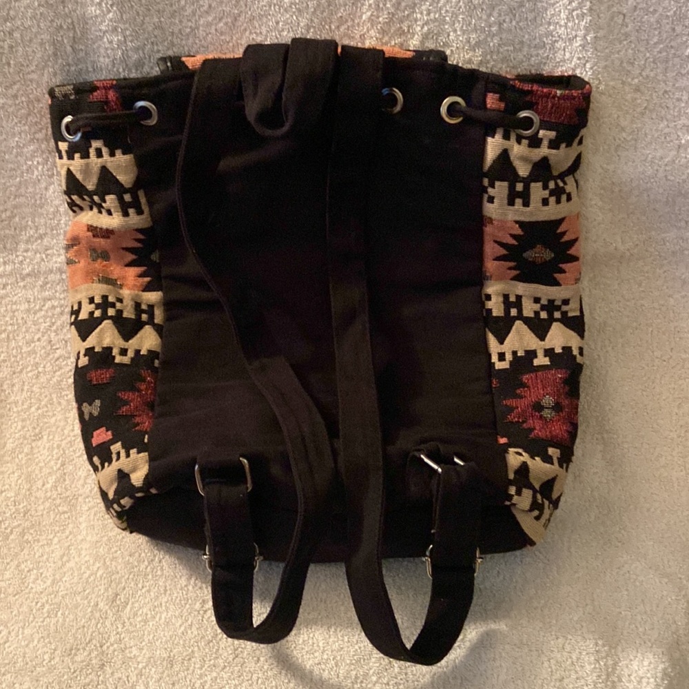 Quilted printed backpack - Picture 3 of 5